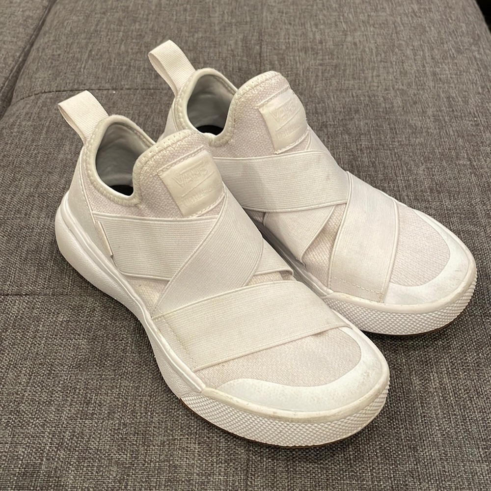 VANS ULTRACUSH ULTRARANGE SIZE 5